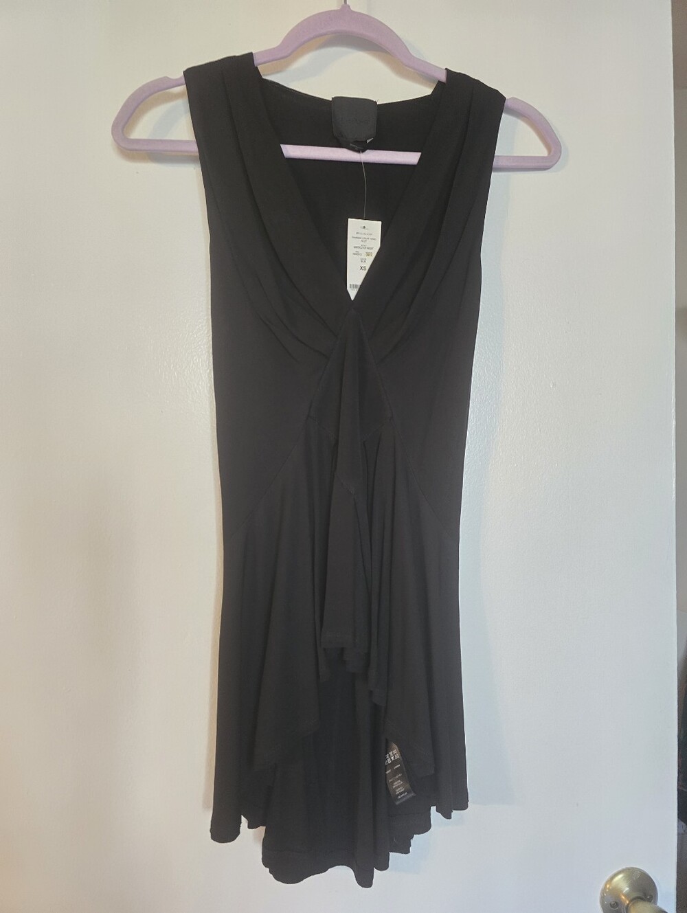 Bebe Sleeveless Black Twist-Front Blouse  Sz XS